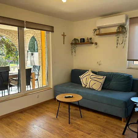 2 Apartament *
