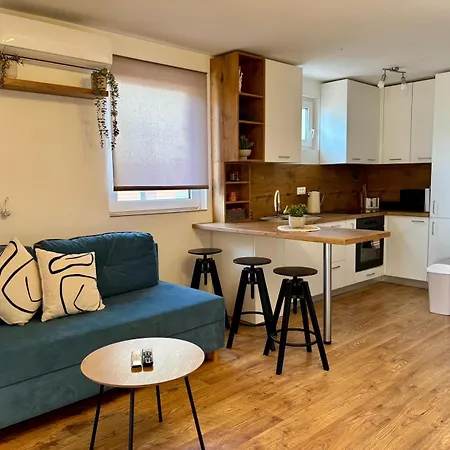 2 Apartment Pula